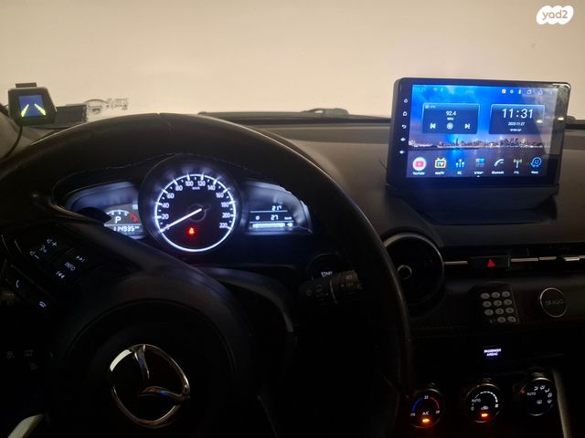 מודעת רכב מאזדה CX-3