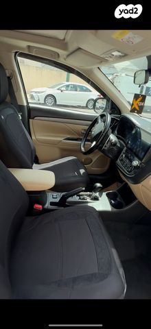 מיצובישי אאוטלנדר