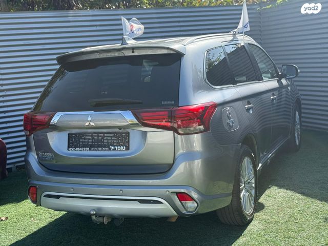 מיצובישי אאוטלנדר