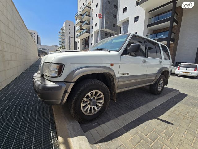 איסוזו טרופר