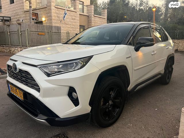 מודעת רכב טויוטה RAV4