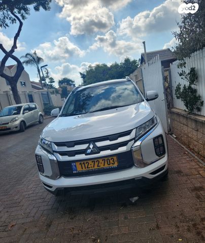 מודעת רכב מיצובישי ASX