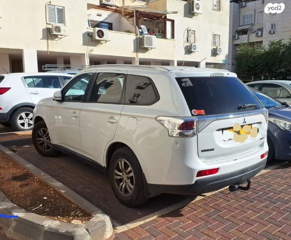 מיצובישי אאוטלנדר