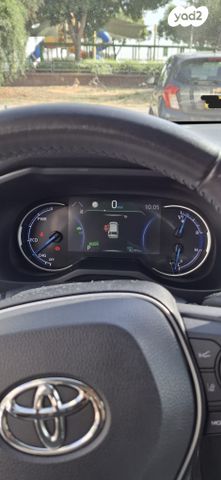 מודעת רכב טויוטה RAV4
