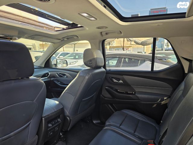 שברולט טראוורס