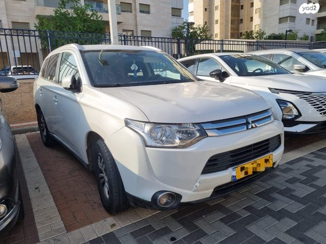 מיצובישי אאוטלנדר