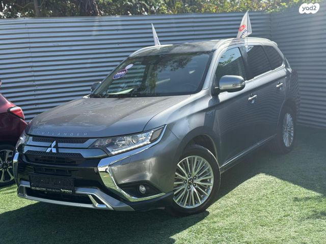 מיצובישי אאוטלנדר