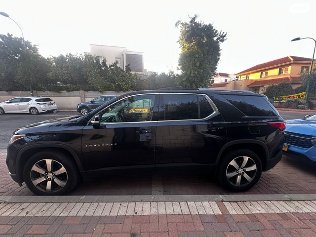 שברולט טראוורס