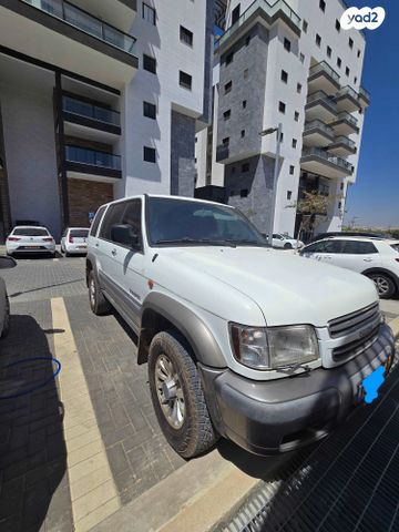 איסוזו טרופר