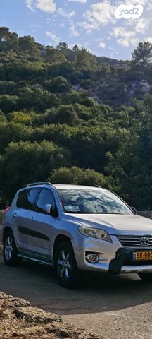 מודעת רכב טויוטה RAV4