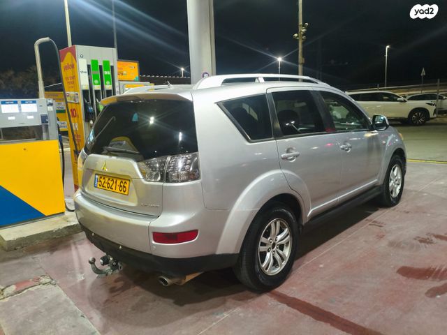 מיצובישי אאוטלנדר