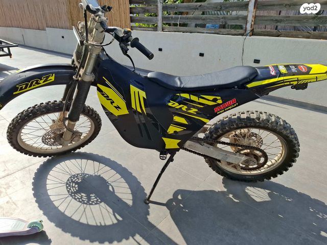 מודעת רכב סורון ULTRA BEE T