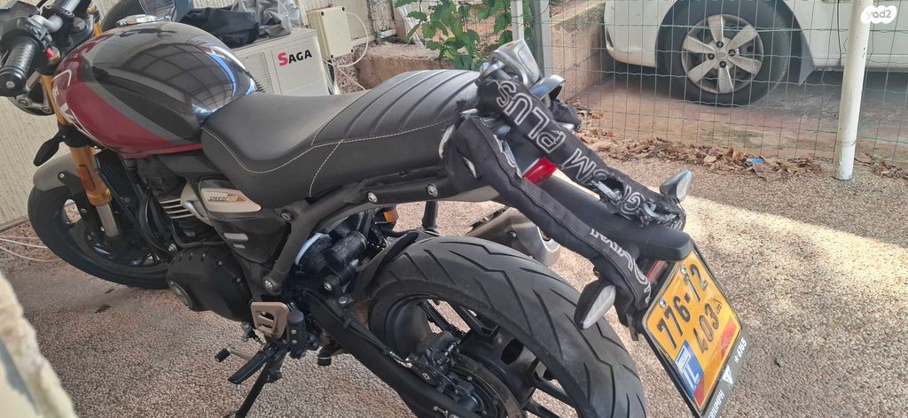 טריומף Speed 400