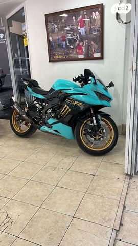 מודעת רכב קאוואסאקי ZX4RR