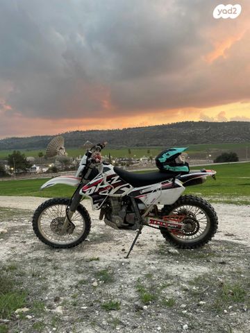 סוזוקי DRZ400S
