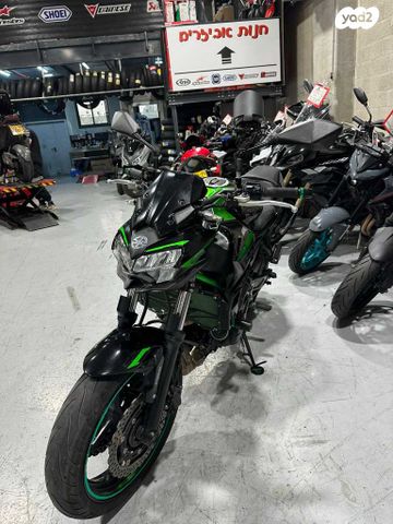 קאוואסאקי Z650