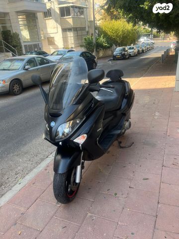 פיאג'ו X-Evo 250
