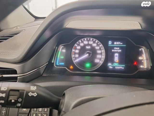 יונדאי איוניק