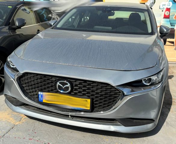 מודעת רכב מאזדה 3