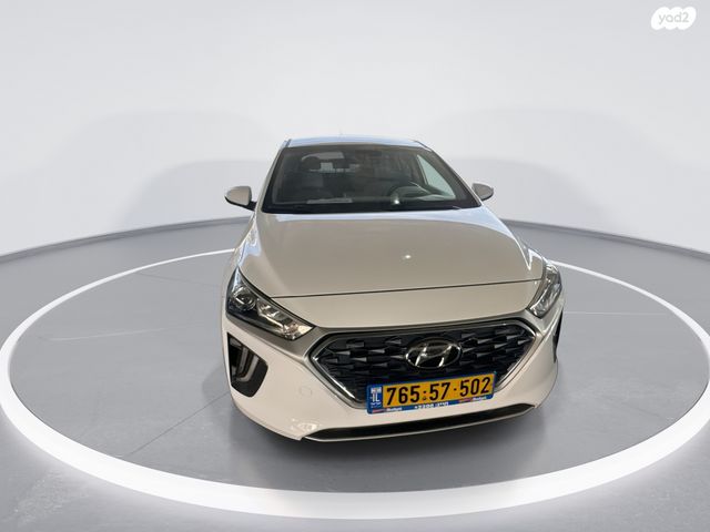 יונדאי איוניק