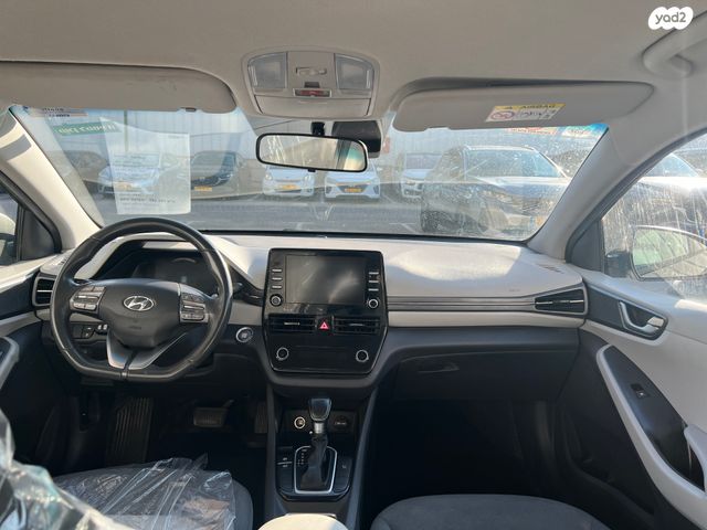 יונדאי איוניק