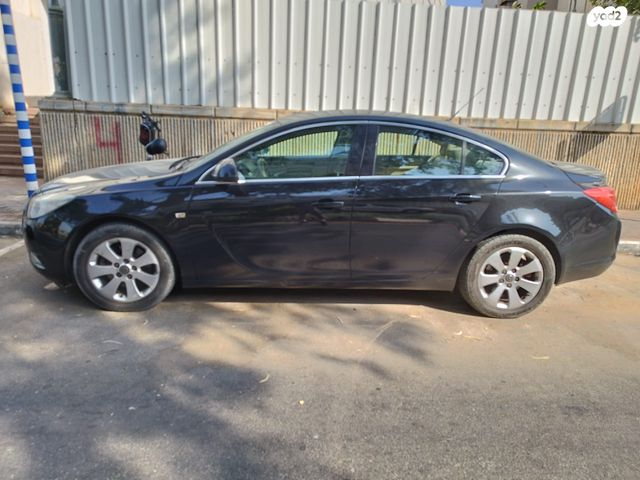 מודעת רכב אופל אינסיגניה 2