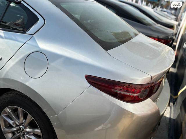 מודעת רכב מאזדה 3 2