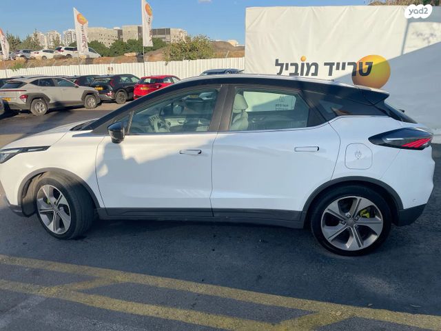 ג׳ילי Geometry C