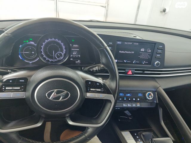 יונדאי אלנטרה