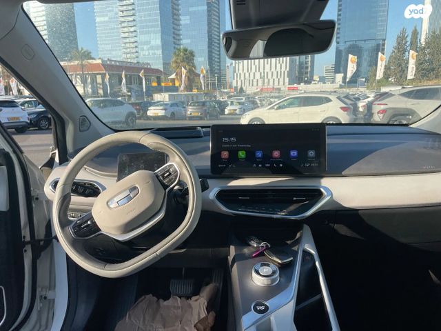 ג׳ילי Geometry C