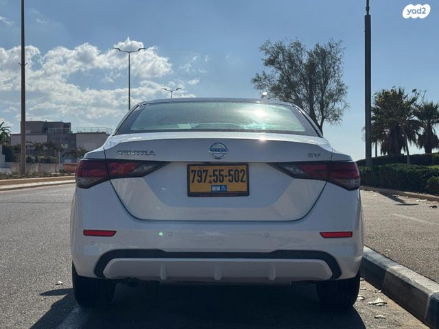 ניסאן סנטרה