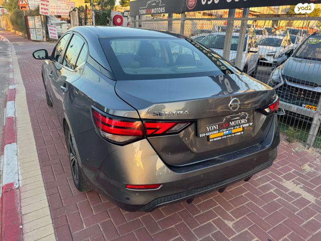 ניסאן סנטרה