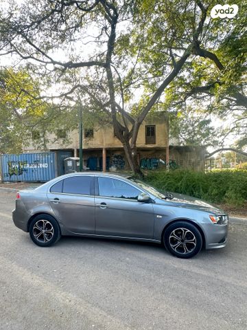 מיצובישי לנסר