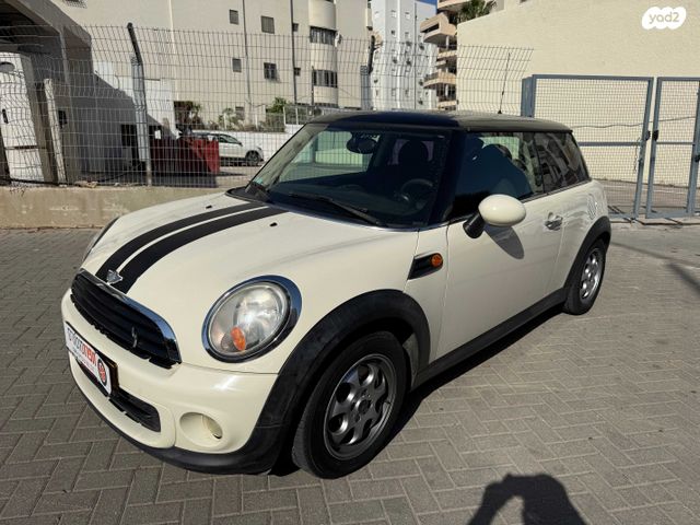 מודעת רכב מיני קופר