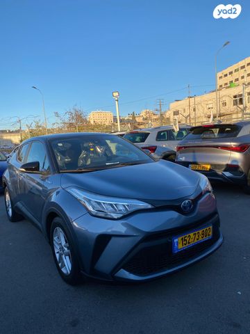 מודעת רכב טויוטה C-HR