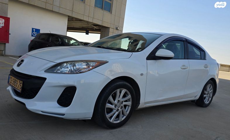 מודעת רכב מאזדה 3