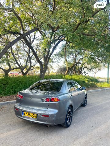 מיצובישי לנסר