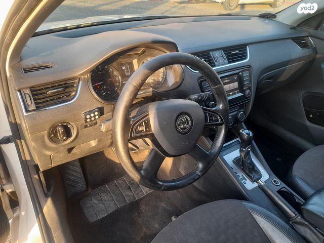 סקודה אוקטביה