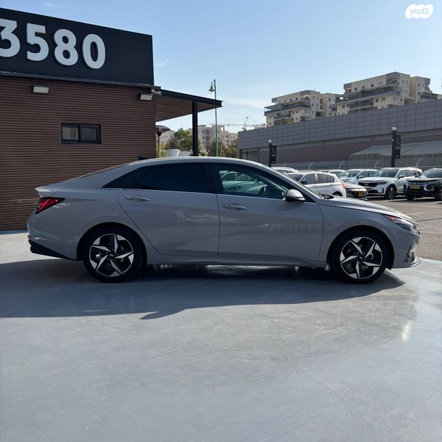 יונדאי אלנטרה