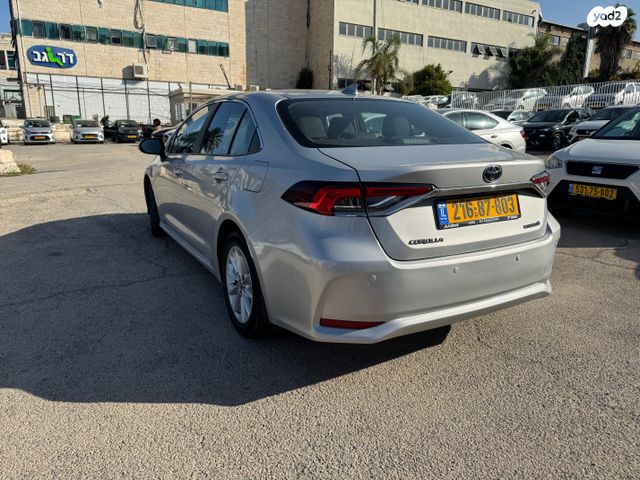 טויוטה קורולה