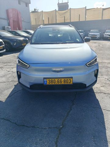 מודעת רכב ג׳ילי Geometry C