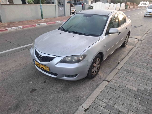 מודעת רכב מאזדה 3
