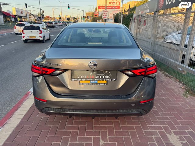 ניסאן סנטרה