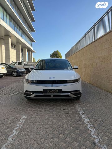 יונדאי איוניק 5