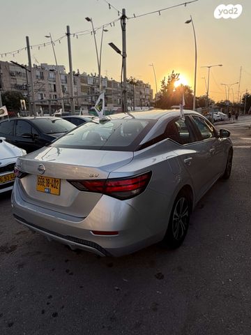 ניסאן סנטרה