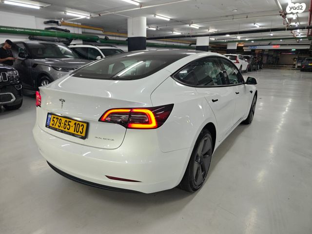 טסלה מודל 3
