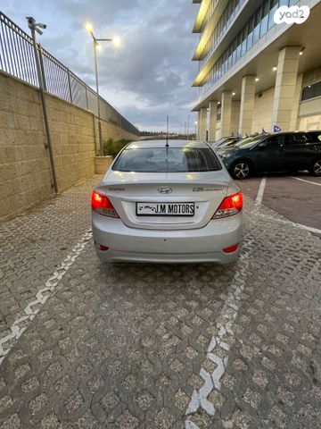 יונדאי אקסנט i25