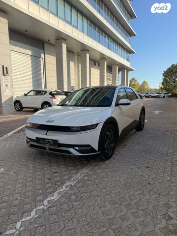 יונדאי איוניק 5