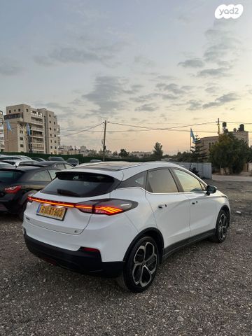 ג׳ילי Geometry C