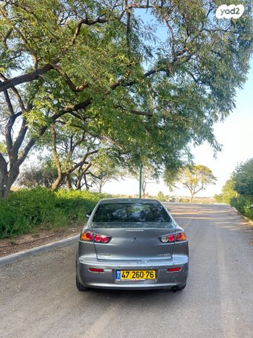 מיצובישי לנסר